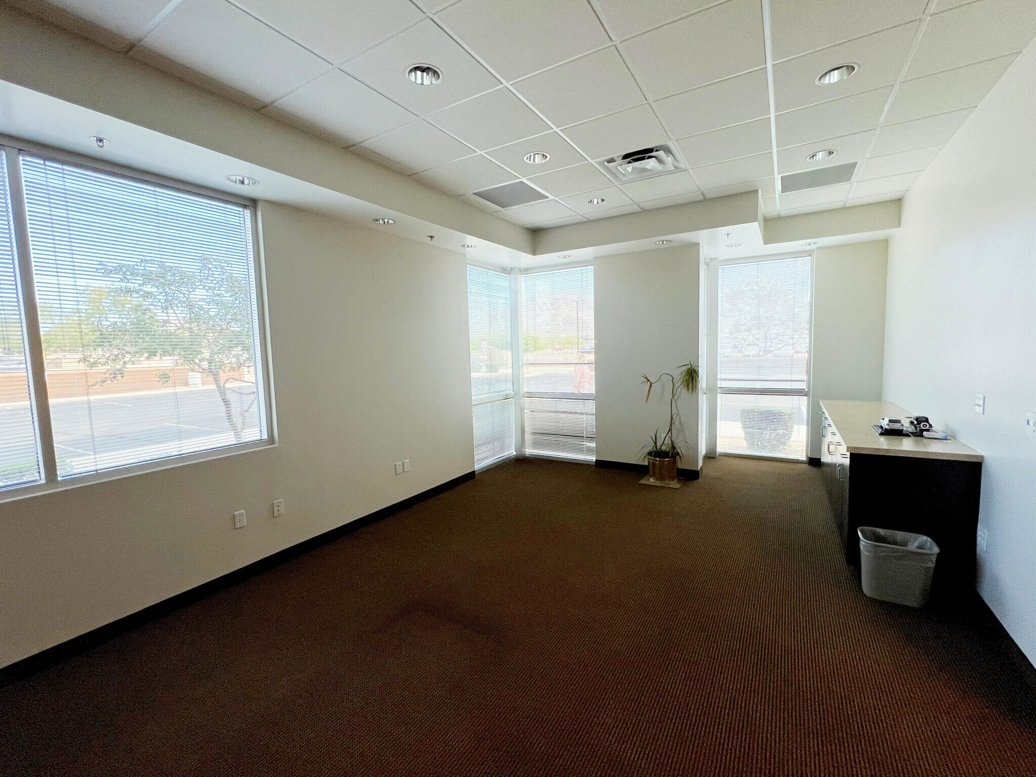 9383 E Bahia Dr, Scottsdale, AZ for lease Interior Photo- Image 1 of 3