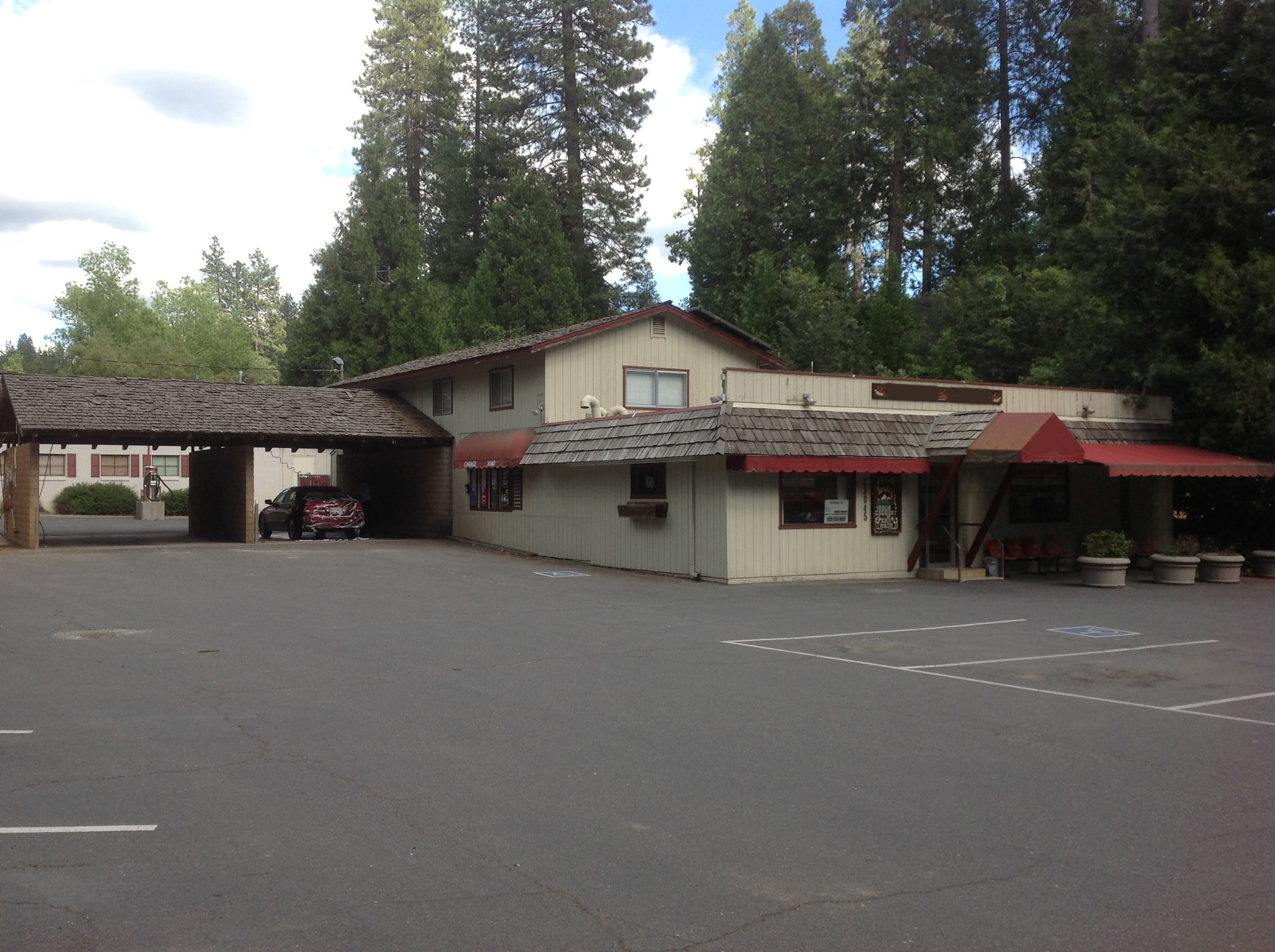 23045 Joaquin Gully Rd, Twain Harte, CA for sale Primary Photo- Image 1 of 1