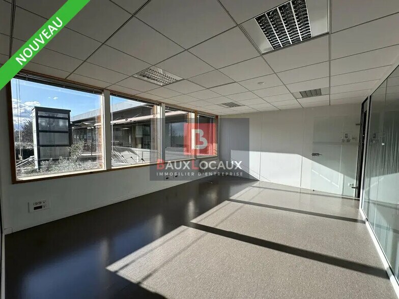 Office in Avignon for lease - Interior Photo - Image 1 of 8