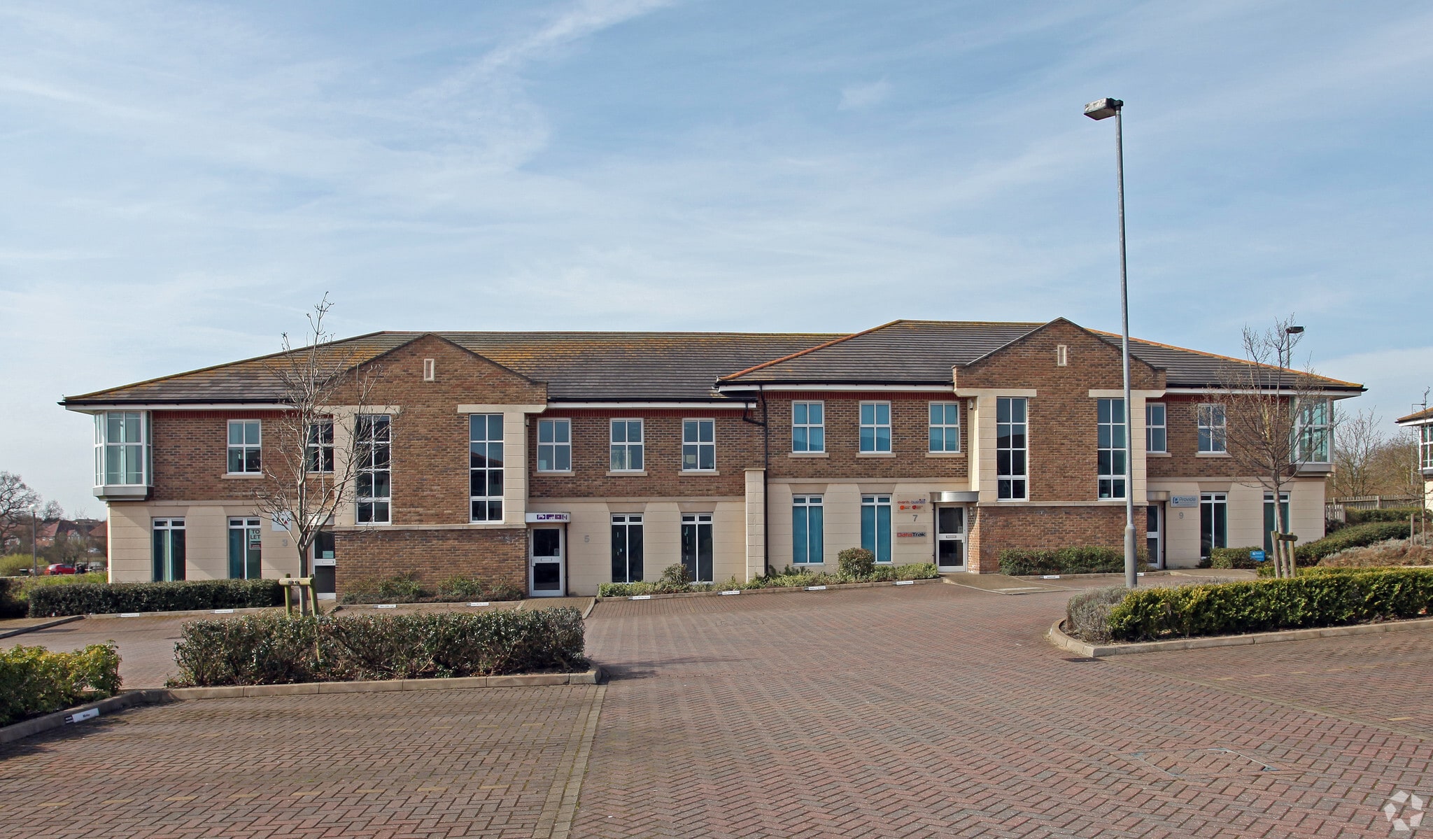 3-9 Shirwell Cres, Milton Keynes for sale Building Photo- Image 1 of 1