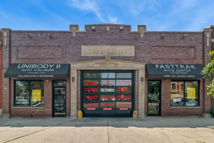 3263 W Fullerton Ave, Chicago, IL for sale - Building Photo - Image 1 of 17