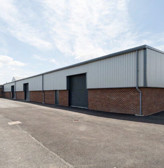 Station Rd, Wolverhampton for sale - Primary Photo - Image 1 of 1