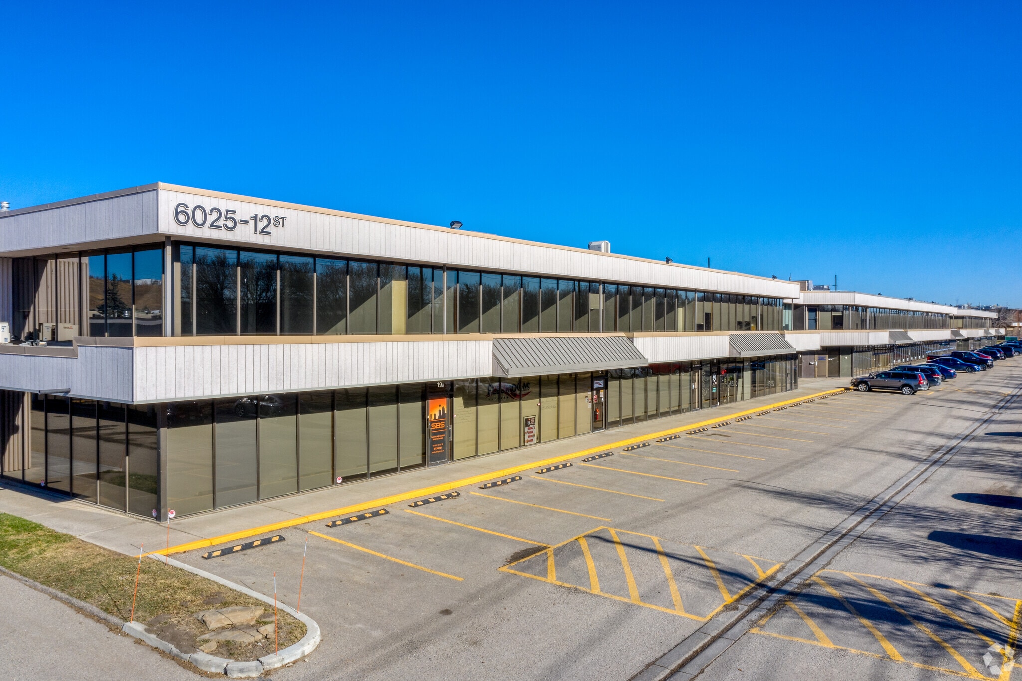 6025 12th St SE, Calgary, AB for lease Building Photo- Image 1 of 6