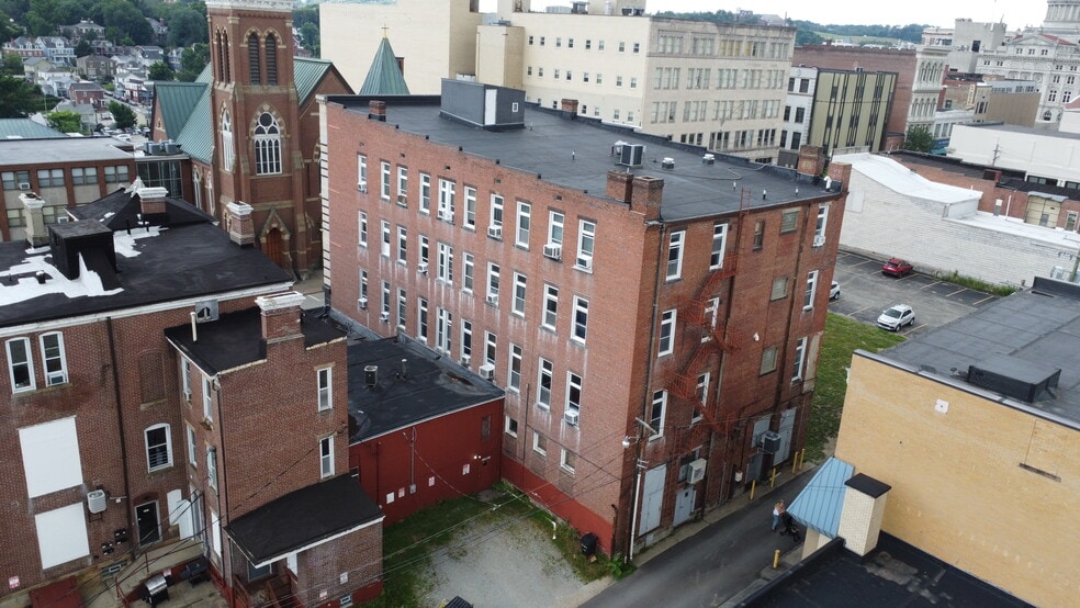 231 S Main St, Greensburg, PA for sale - Building Photo - Image 3 of 8