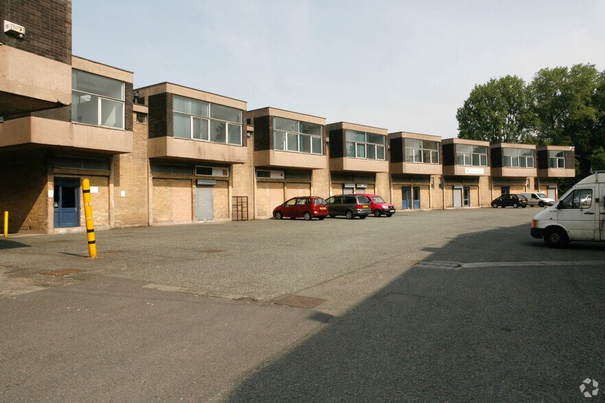 Riverpark Rd, Manchester, M40 2XP