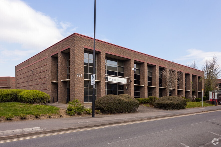 956 Buckingham Ave, Slough for sale - Primary Photo - Image 1 of 1