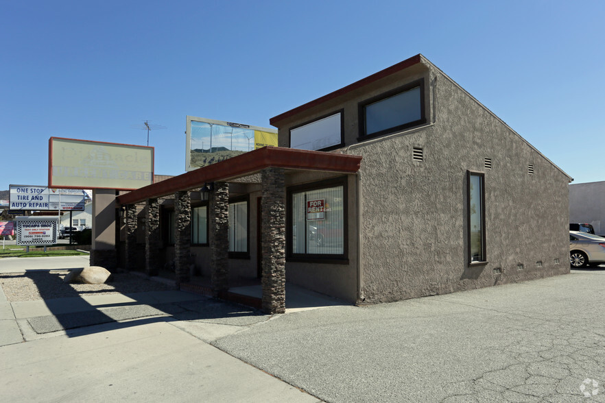 34845 A-E Yucaipa Blvd, Yucaipa, CA for lease - Primary Photo - Image 1 of 11