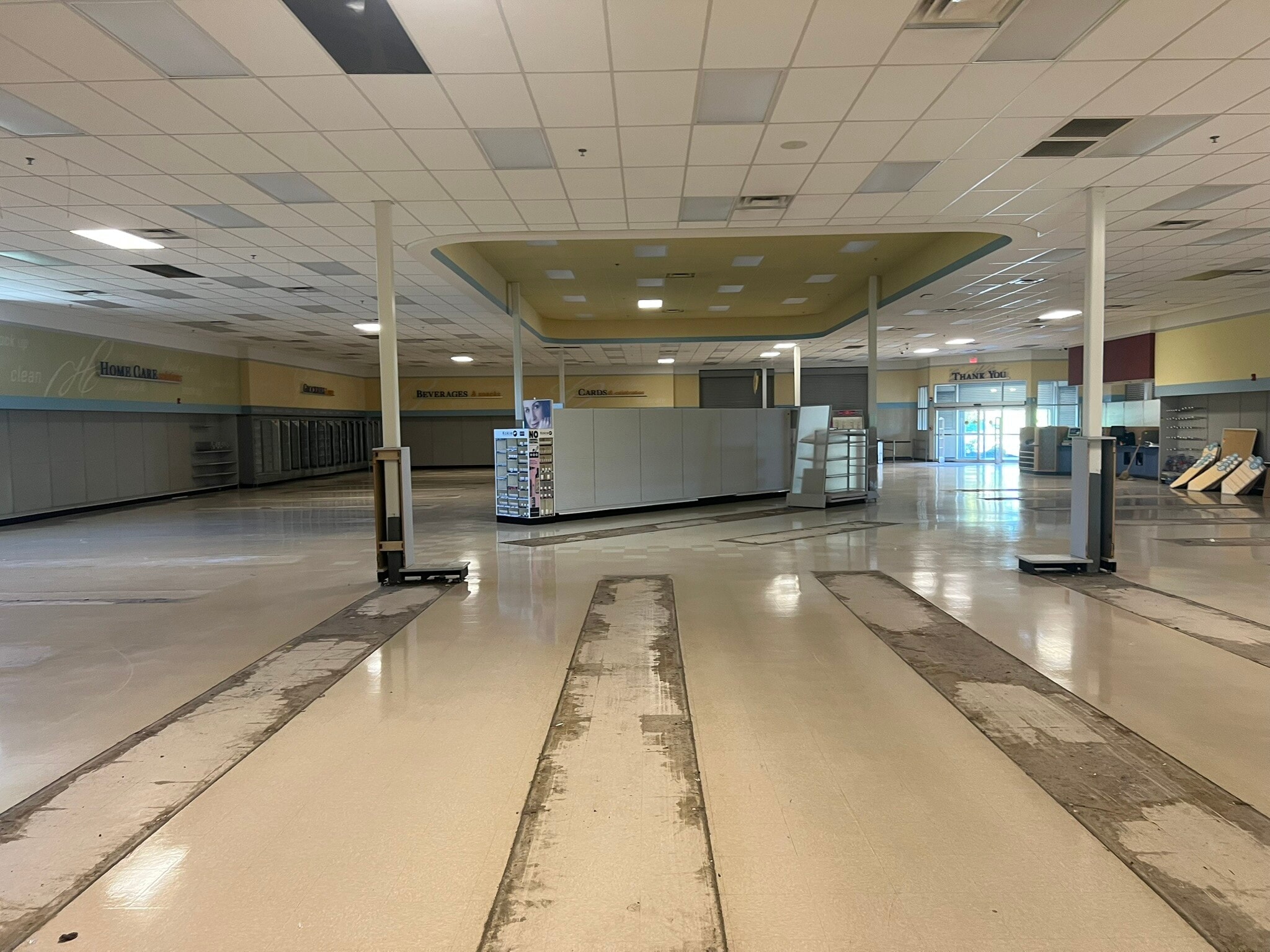 1000 Kings Hwy, West Deptford, NJ for lease Interior Photo- Image 1 of 5