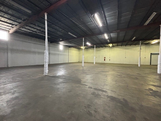 5950 Angler's Ave, Dania Beach, FL for lease - Building Photo - Image 2 of 8