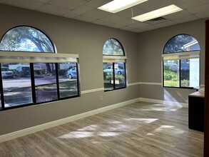 1700 McMullen Booth Rd, Clearwater, FL for lease Interior Photo- Image 2 of 13