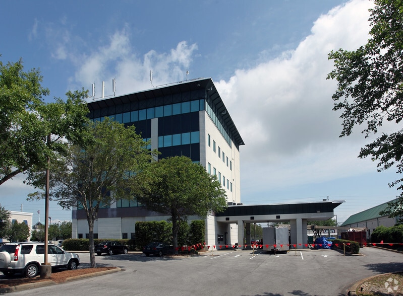 35008 Emerald Coast Pky Destin - 35008 Emerald Coast Pky Destin FL Building Photo 3 Large 