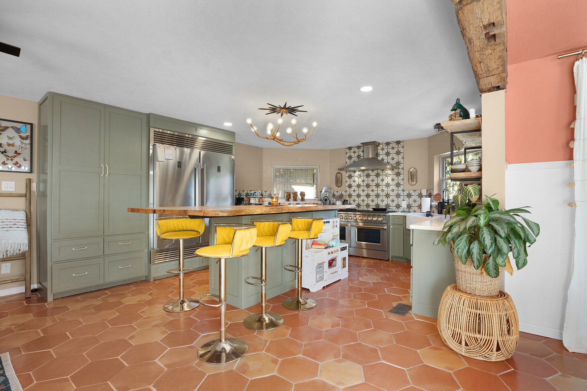 122 Ouachita River Haven Rd, Pencil Bluff, AR for sale Interior Photo- Image 1 of 74