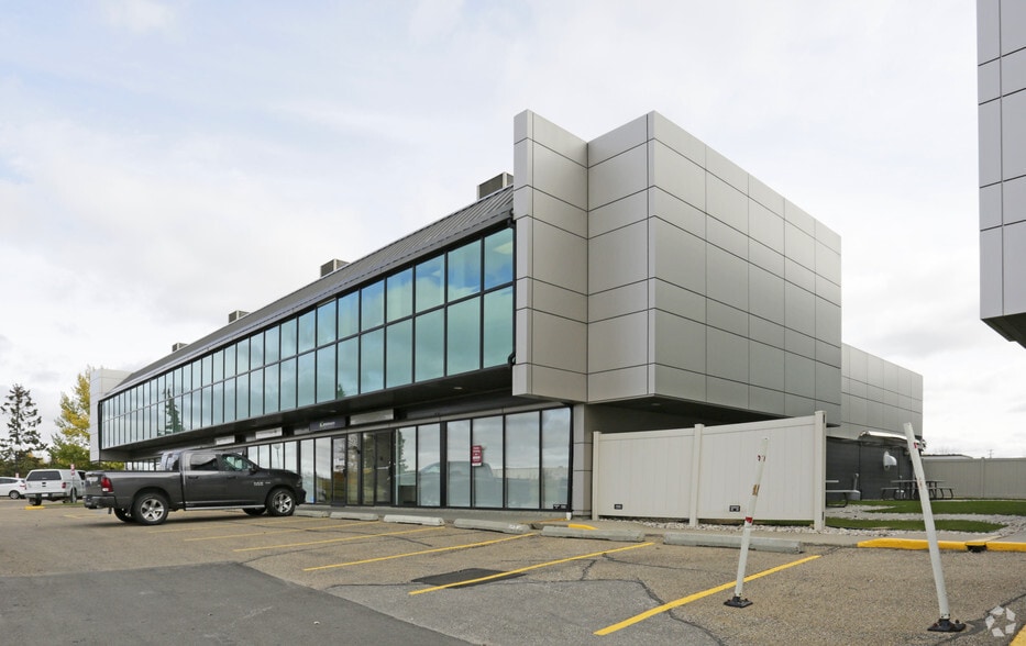 4253 97th St NW, Edmonton, AB for sale - Building Photo - Image 1 of 4