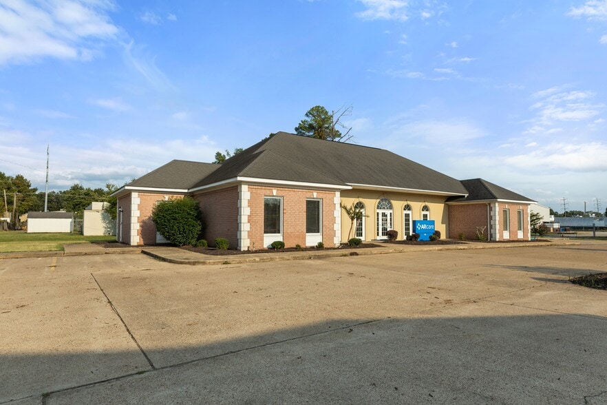 318 S Rhodes St, West Memphis, AR for sale - Building Photo - Image 2 of 3