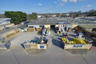 49-55 Gatwick Rd, Crawley WSX - Warehouse