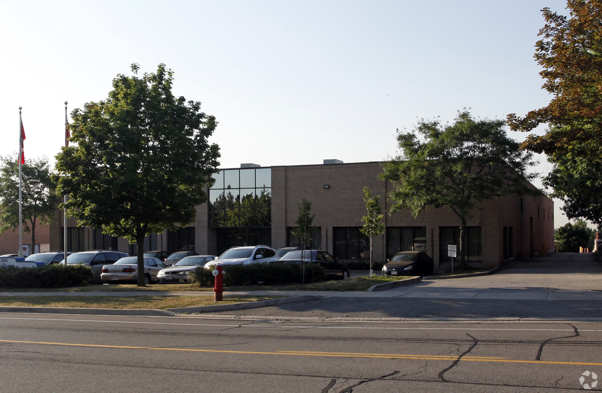350 Traders Blvd E, Mississauga, ON for sale Primary Photo- Image 1 of 1
