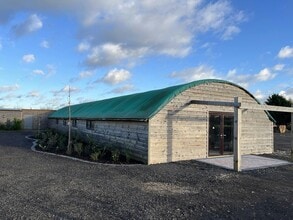 Stanbridge Rd, Haddenham for lease Building Photo- Image 2 of 5