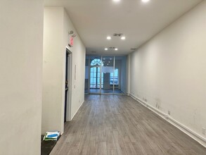 122 E 55th St, New York, NY for lease Interior Photo- Image 2 of 5