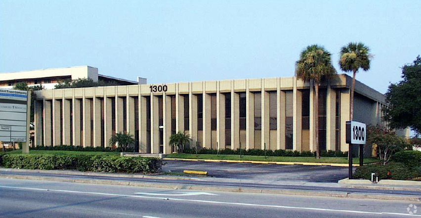 1300 N Westshore Blvd, Tampa, FL for lease - Building Photo - Image 3 of 17