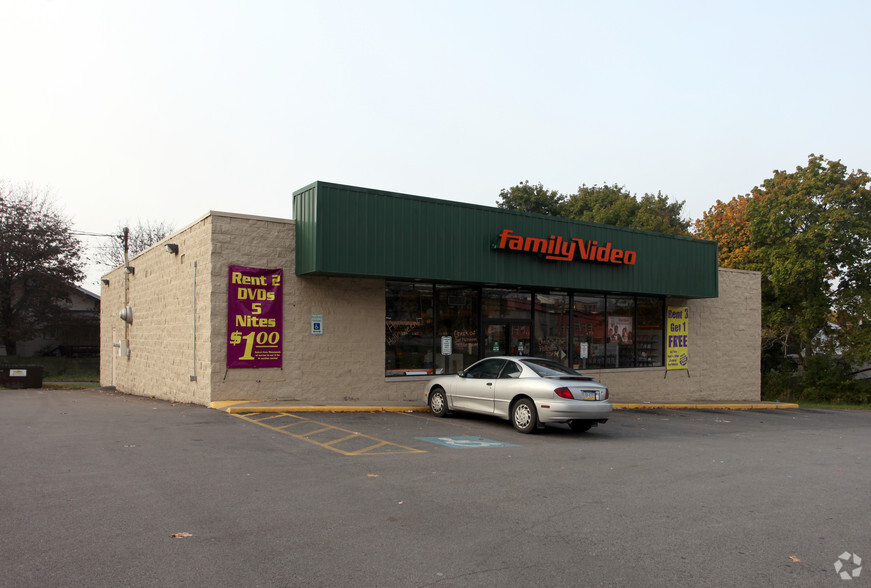 1138 E State St, Hermitage, PA for lease - Primary Photo - Image 1 of 3