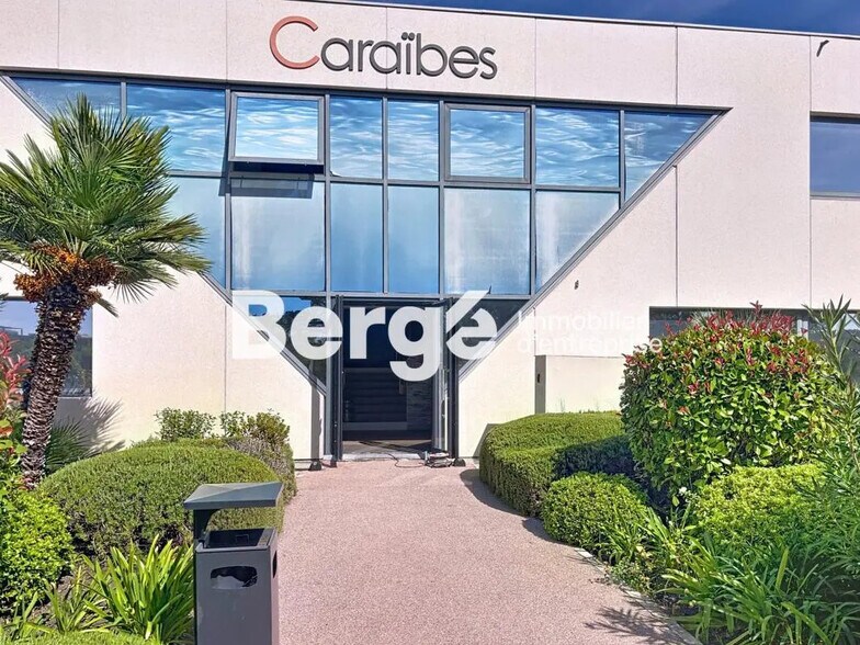 Office in SOPHIA ANTIPOLIS for lease - Building Photo - Image 3 of 12