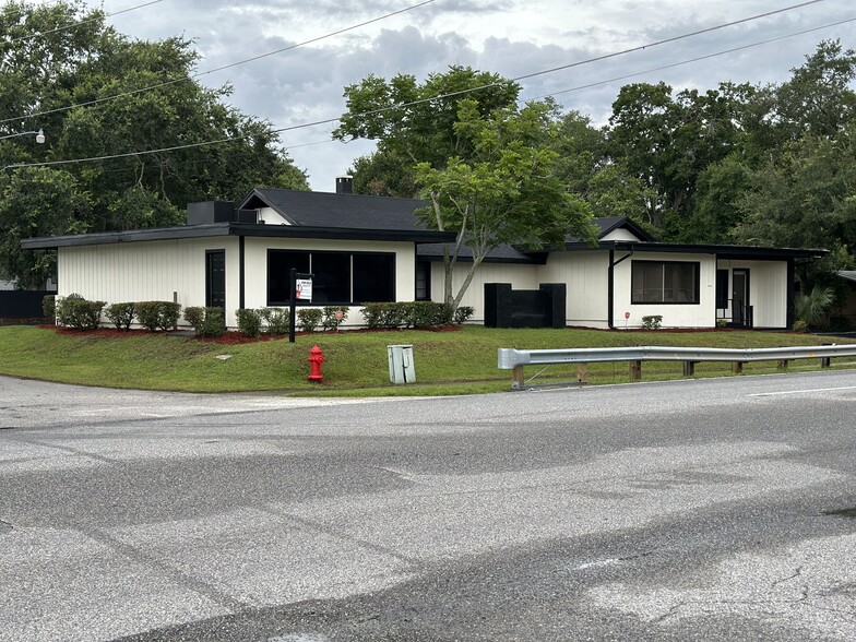 1501 Griffin Rd, Leesburg, FL for sale - Building Photo - Image 1 of 43