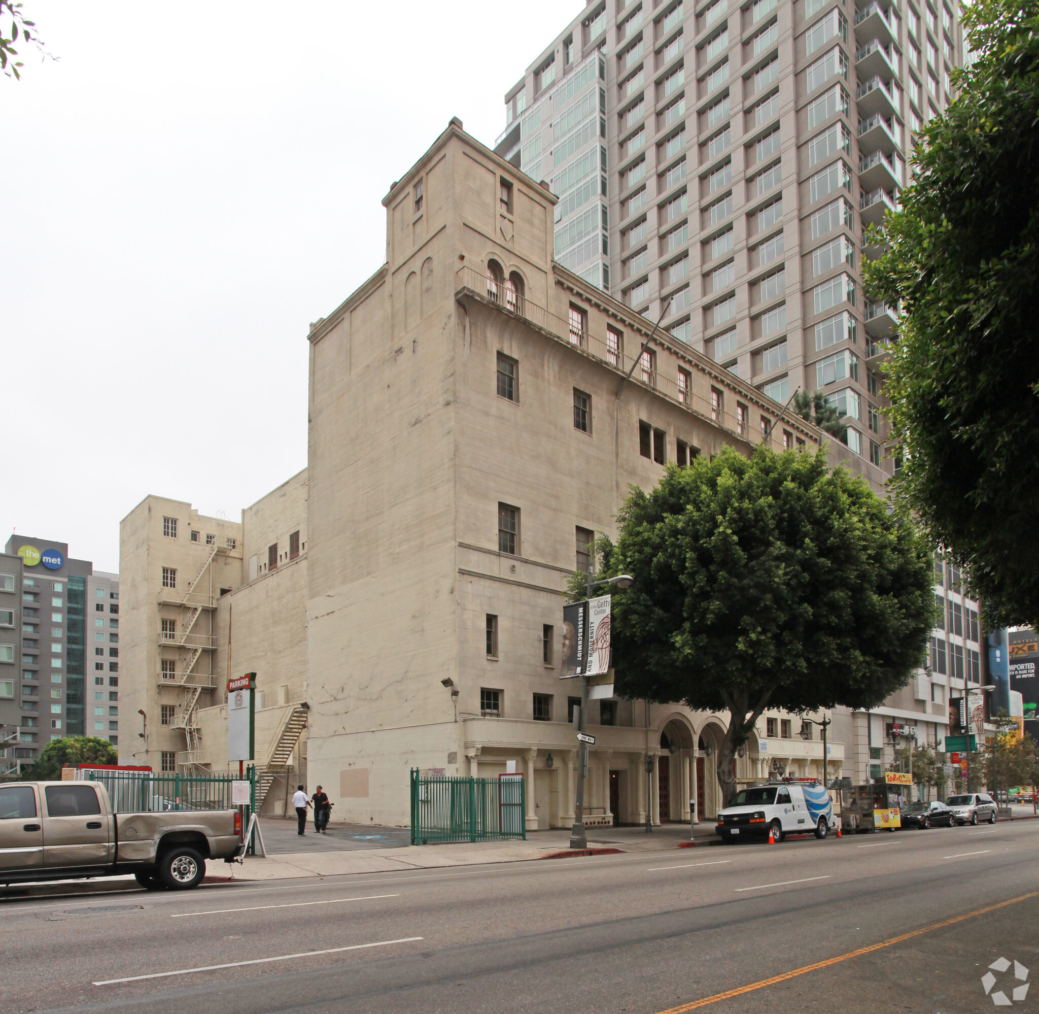 940 S Figueroa St, Los Angeles, CA for lease Primary Photo- Image 1 of 5