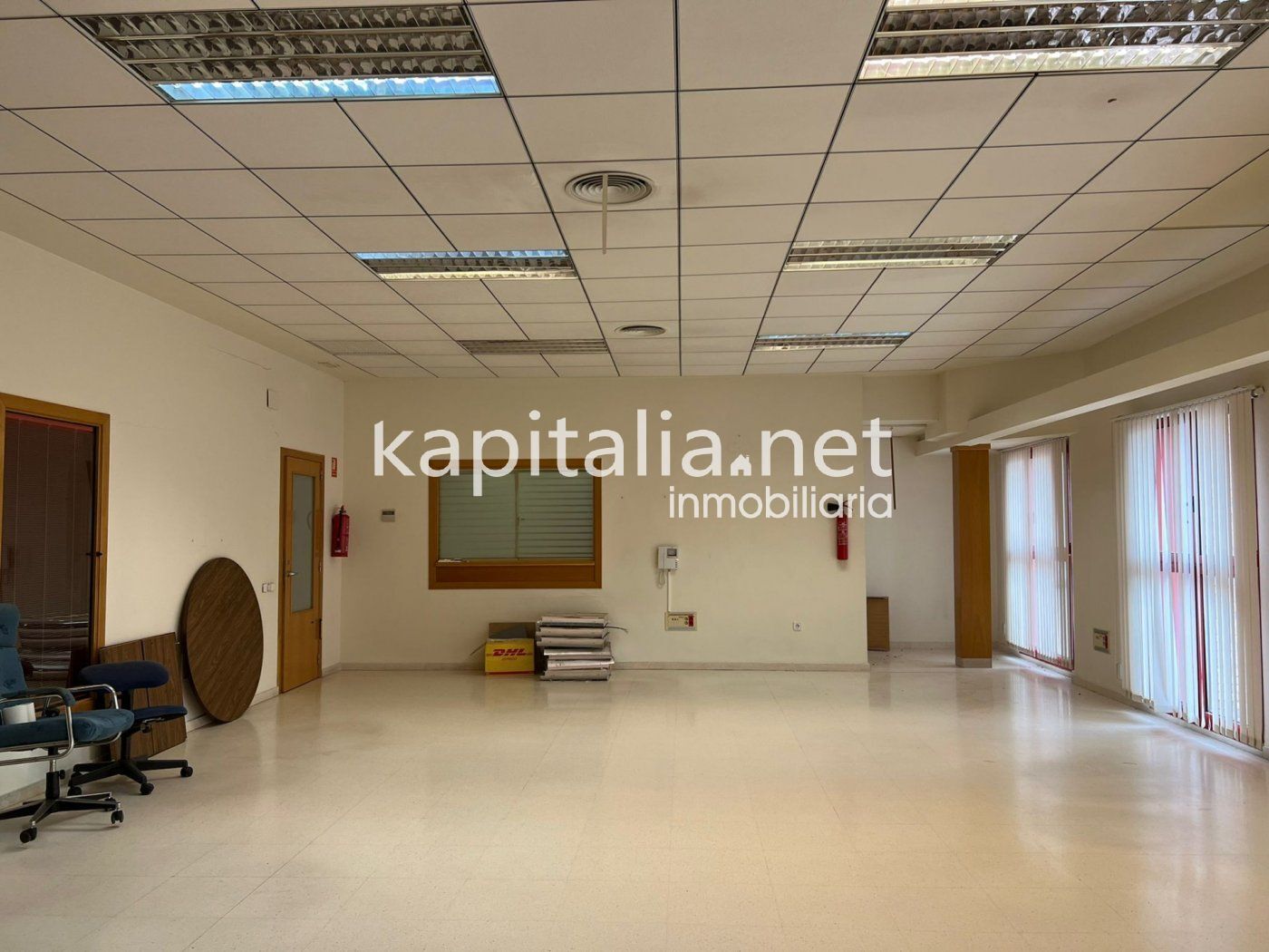 Office in Valencia de Alcántara, Cáceres for lease Building Photo- Image 1 of 7