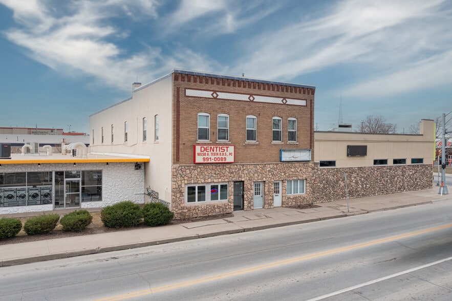 2319 Vinton St, Omaha, NE for sale - Building Photo - Image 2 of 94