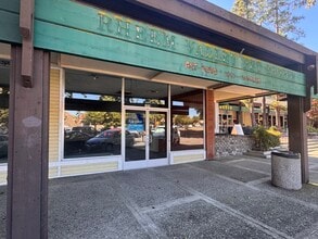 360-580 Park Blvd, Moraga, CA for lease Building Photo- Image 1 of 4