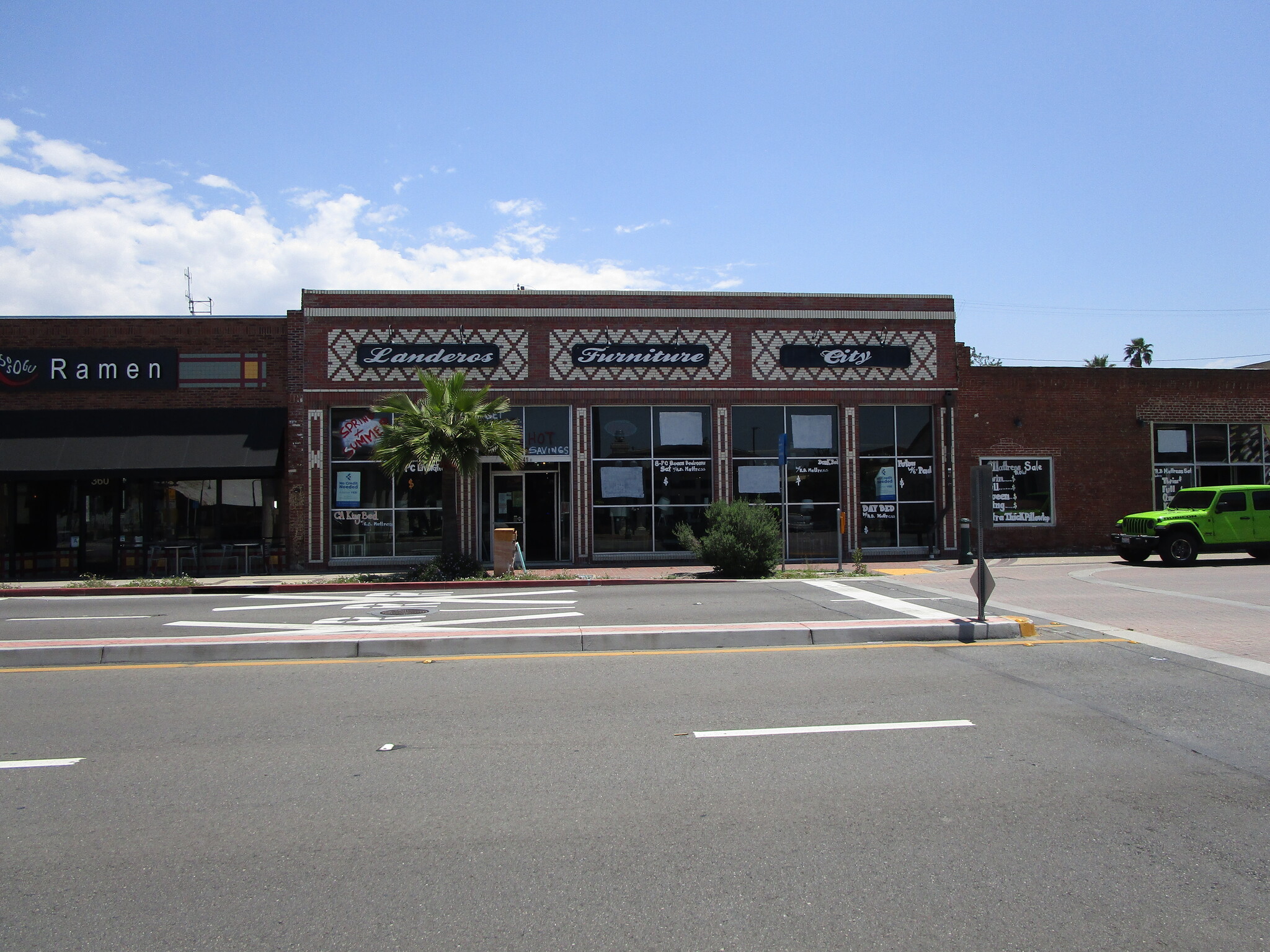 348 Orange St, Redlands, CA for sale Primary Photo- Image 1 of 8