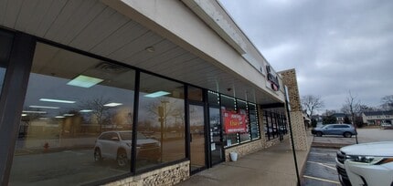 1710-1772 W Algonquin Rd, Schaumburg, IL for lease Building Photo- Image 2 of 9