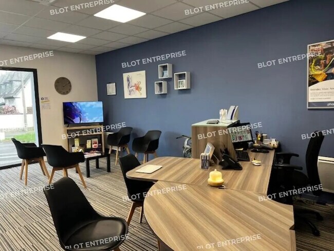 Location Bureaux 151 m²