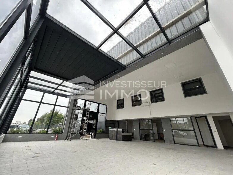 Retail in Baillet-en-France for lease - Interior Photo - Image 3 of 7