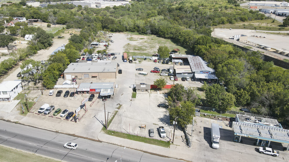 2164 Jacksboro Hwy, Fort Worth, TX for lease - Building Photo - Image 1 of 2