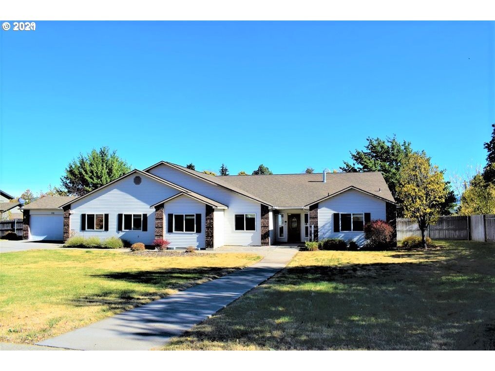501 3rd St, La Grande, OR for sale Building Photo- Image 1 of 1