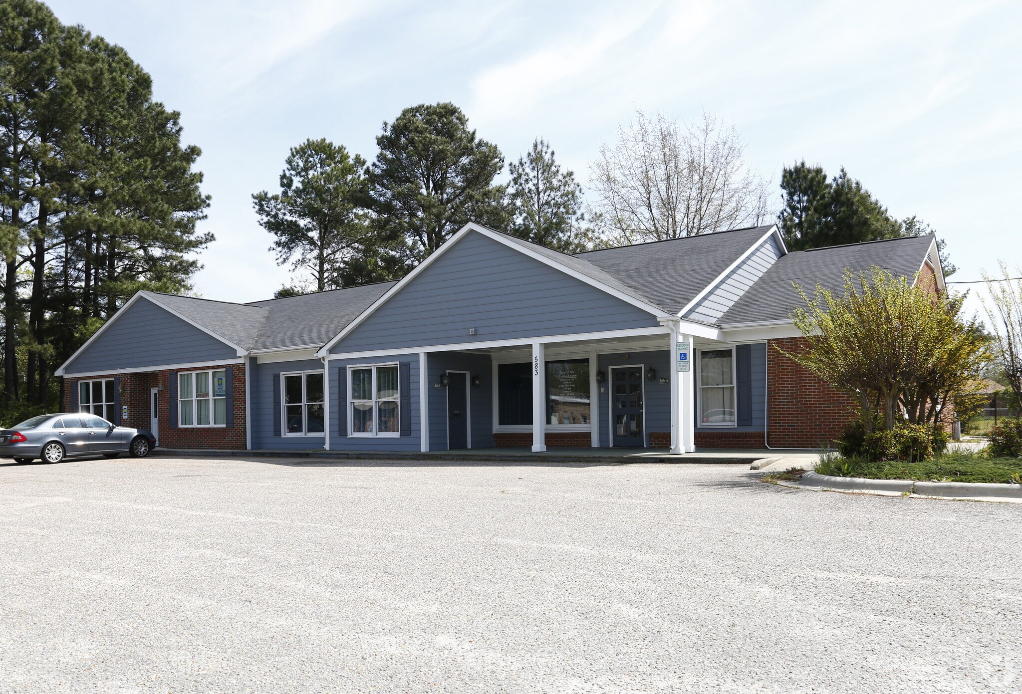 583 S Reilly Rd, Fayetteville, NC for sale Primary Photo- Image 1 of 1
