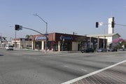 901-925 S La Brea Ave - Theater
