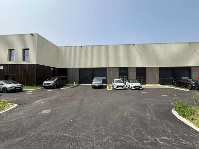 Flex in Rillieux-la-Pape for lease - Building Photo - Image 3 of 13