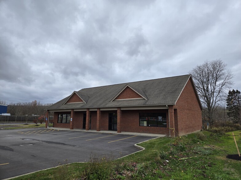 7074 Boston State Rd, Hamburg, NY for lease - Building Photo - Image 3 of 6