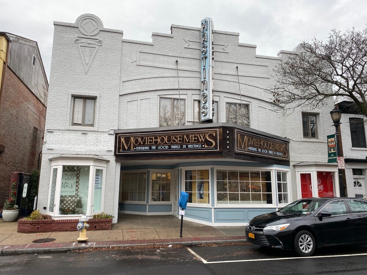 579 Warburton Ave, Hastings On Hudson, NY 10706