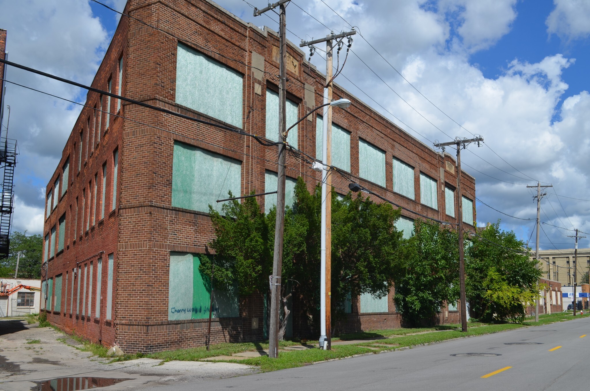 1801 N 13th St, Toledo, OH for sale Primary Photo- Image 1 of 1