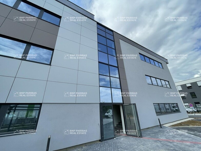 2 Rue Du Rompot, Fontaine-lès-Dijon for lease - Building Photo - Image 3 of 12