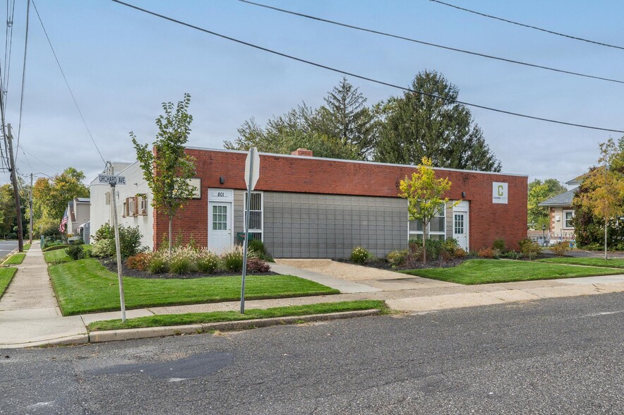 801 Orchard Ave, Runnemede, NJ for sale - Building Photo - Image 1 of 1