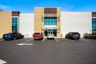 Los Alpress Medical Building - Parking Garage