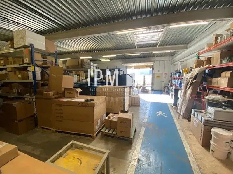 Flex in Vitrolles for lease Interior Photo- Image 1 of 7