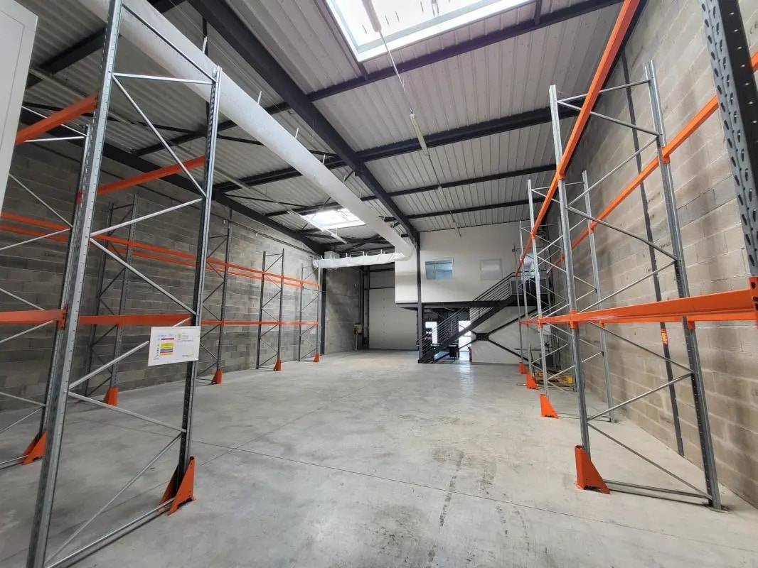 Flex in Corbas for lease Interior Photo- Image 1 of 8