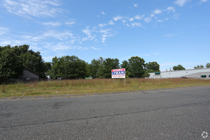 51 Kreiger Ln, Glastonbury, CT for sale - Primary Photo - Image 1 of 1