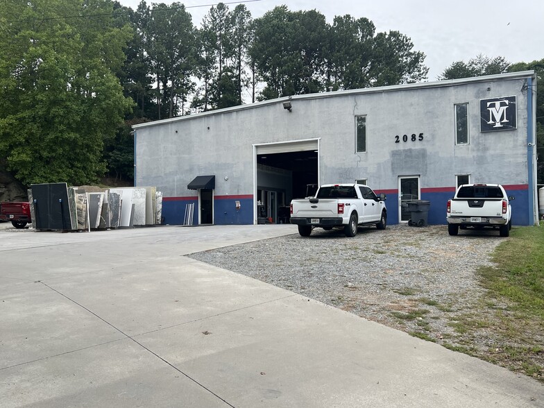 2085 Airport Industrial Park Dr, Marietta, GA for sale - Building Photo - Image 1 of 8