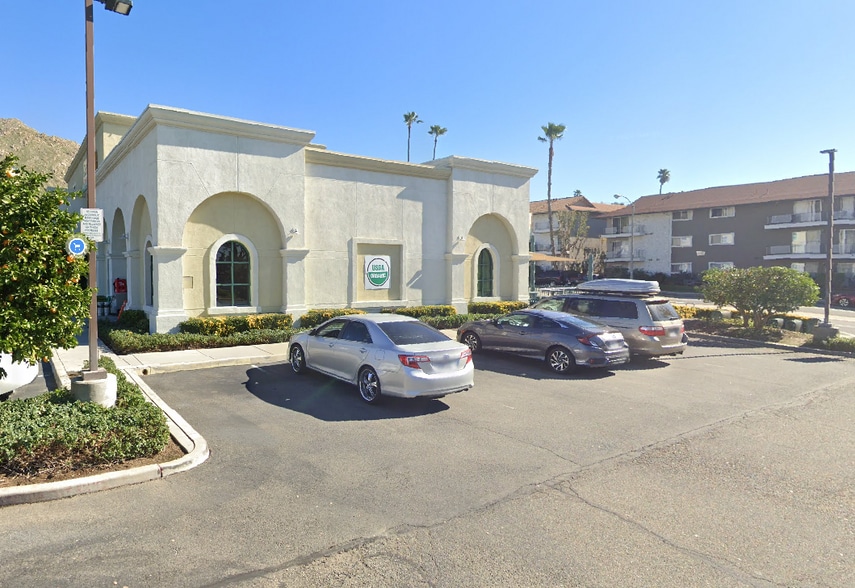 191 W Big Springs Rd, Riverside, CA for lease - Building Photo - Image 3 of 13